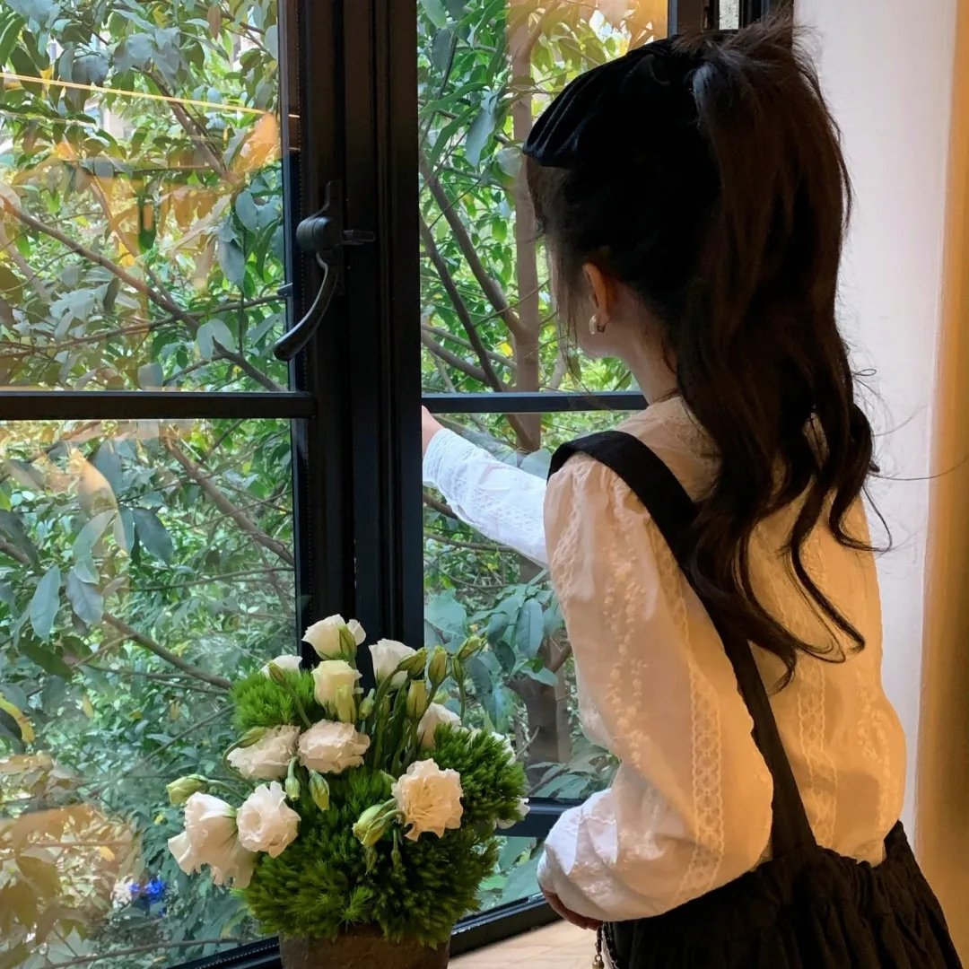 撒娇女人最好命